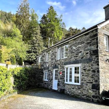 Cosy 2 Bedroom Cottage in Betws y Coed, Snowdonia