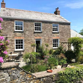 May House A beautiful Cornish holiday home in the heart of Cornwall