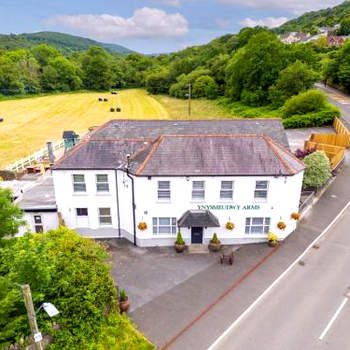 Entire Pub Sleeps up to 26 People Swansea - Your Own Pub Experience