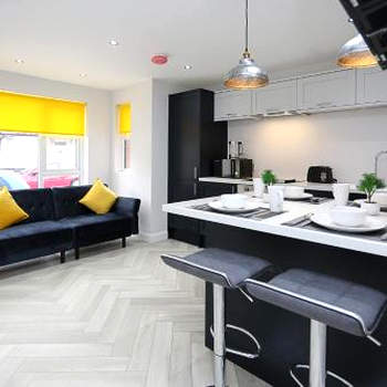 No1 Luxury Service Apartments