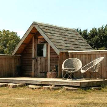 Glamping at the Retreat Wiltshire is rural bliss