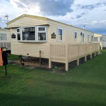 TP61 8 BERTH 3 BEDROOM CARAVAN GOLDEN PALM
