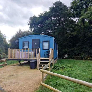 Large Shepherds Hut - Riverview