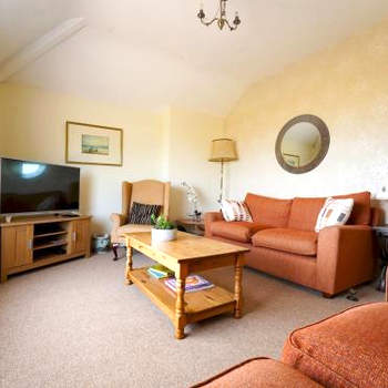 Pass the Keys Spacious 4 bed house overlooking Borth Beach