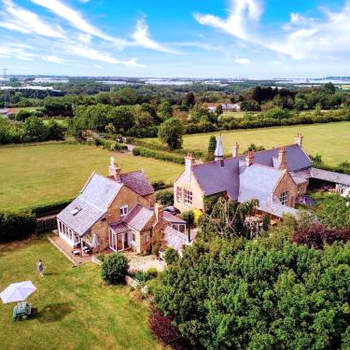 Unique Countryside Cottage close to Sunderland