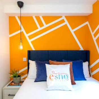 All BR en suite with Smart TVs 20 mins from NEC