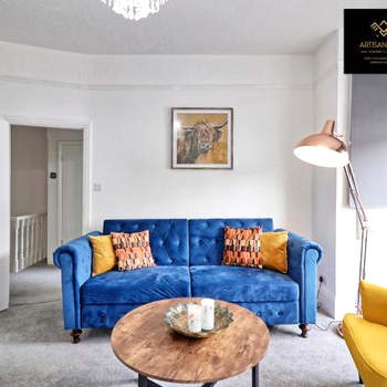 Luxury Apartment Southend-On-Sea by Artisan Stays with Free Parking