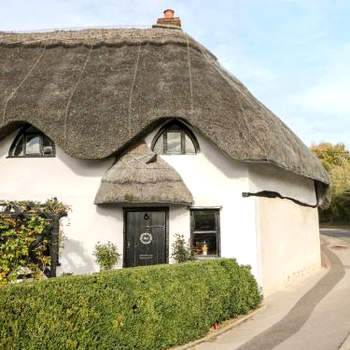 1 Peacock Cottage