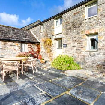 Courtyard Cottage - within the Helland Barton Farm collection