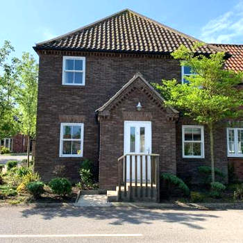 12 Green Close at The Bay Filey, sleeps 8, 2 dogs welcome for free too