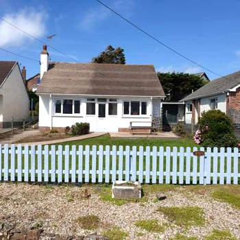 Atlantic Retreat - 5 minute stroll from the beach