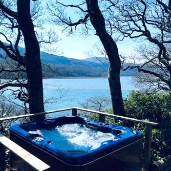 Waterside Cader Cabin with Hot Tub