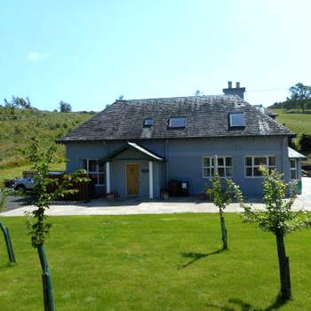 Chauffeur's Cottage with Hot Tub