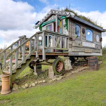 2 x Double Bed Glamping Wagon in Dalby Forest