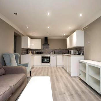 Riverside Central Kingston Flat 1B