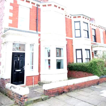 Large Period Property - Beautifully Refurbished