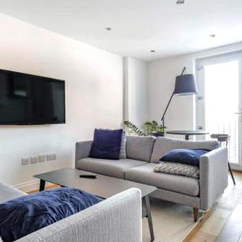 No.1 Universal House - Double Bedroom Apartment