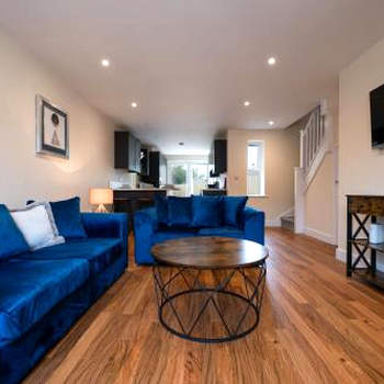 Brand new property, Monthly stay deal, 2 Bed, sleeps 5