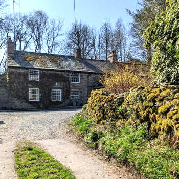 Millers Cottage, Broughton - family & pet friendly