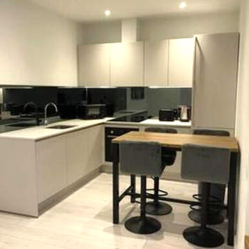 Stylish Camberley Apartment