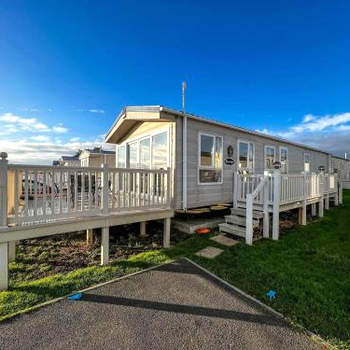 Caravan Near The Sea Front With Decking At St Osyth Park In Clacton Ref 28005d