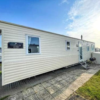 Superb 8 Berth Caravan At Caister Beach In Norfolk Ref 30073f