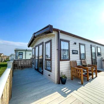 Beautiful Caravan With Sea Views At California Cliffs In Scratby Ref 50010oc