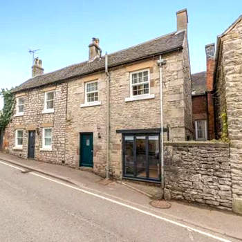 Cottage in the heart of the Peak District